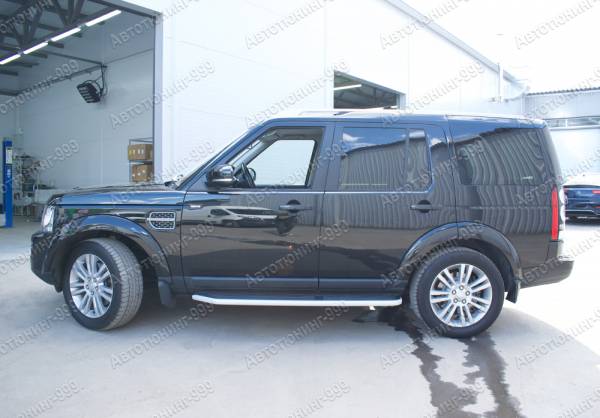   Land Rover Discovery 4   